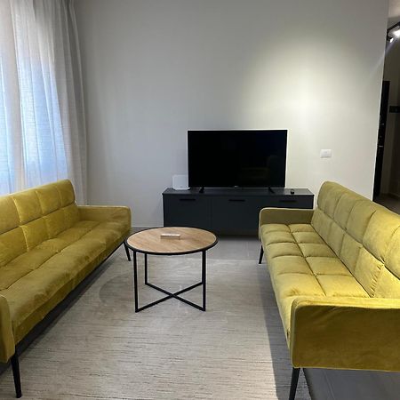 New Bazar - 2 Rooms Apartment Tirana Eksteriør billede