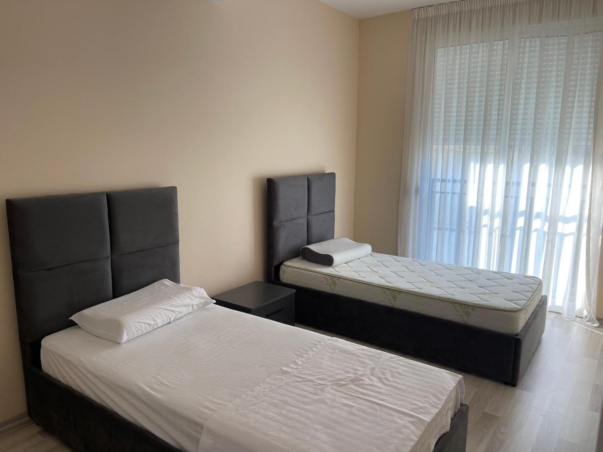 New Bazar - 2 Rooms Apartment Tirana Eksteriør billede