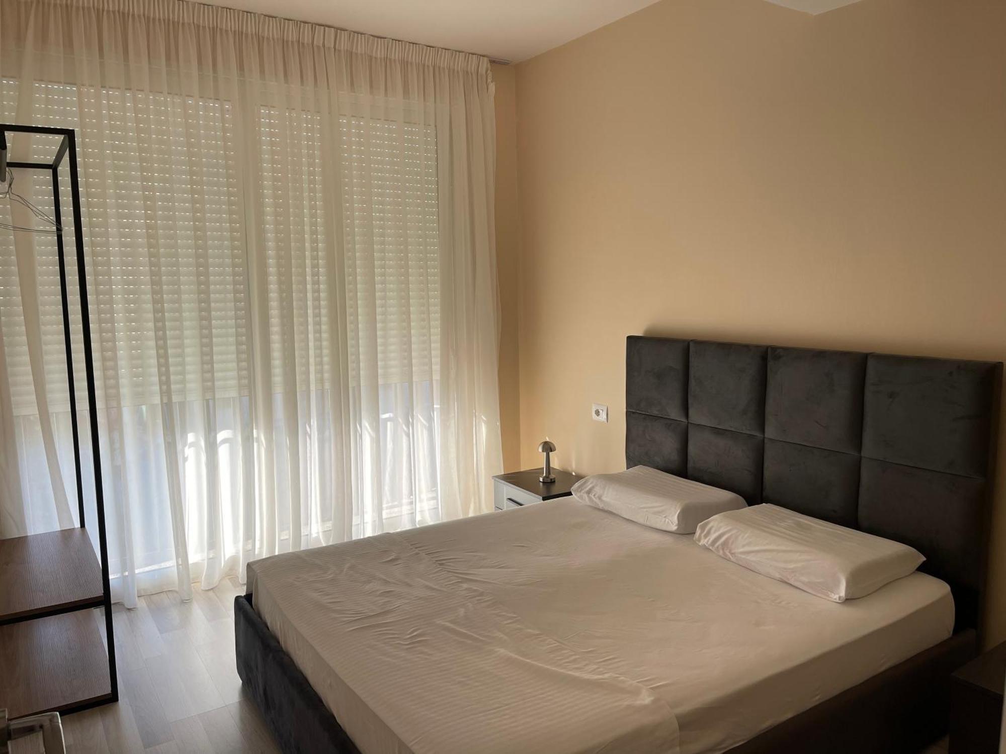 New Bazar - 2 Rooms Apartment Tirana Eksteriør billede